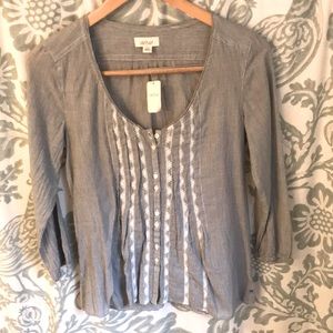 Women’s/Juniors Aerie Shirt